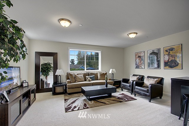 22101 38th Avenue Southeast Bothell, WA 98021 - Photo 7 of 13