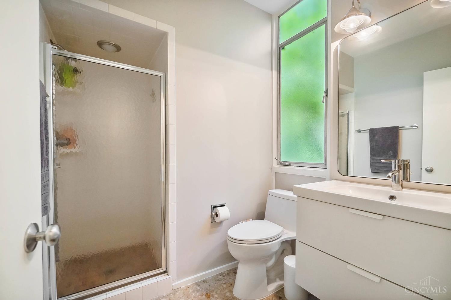 429 West Galbraith Road Cincinnati, OH 45215 - Photo 43 of 93