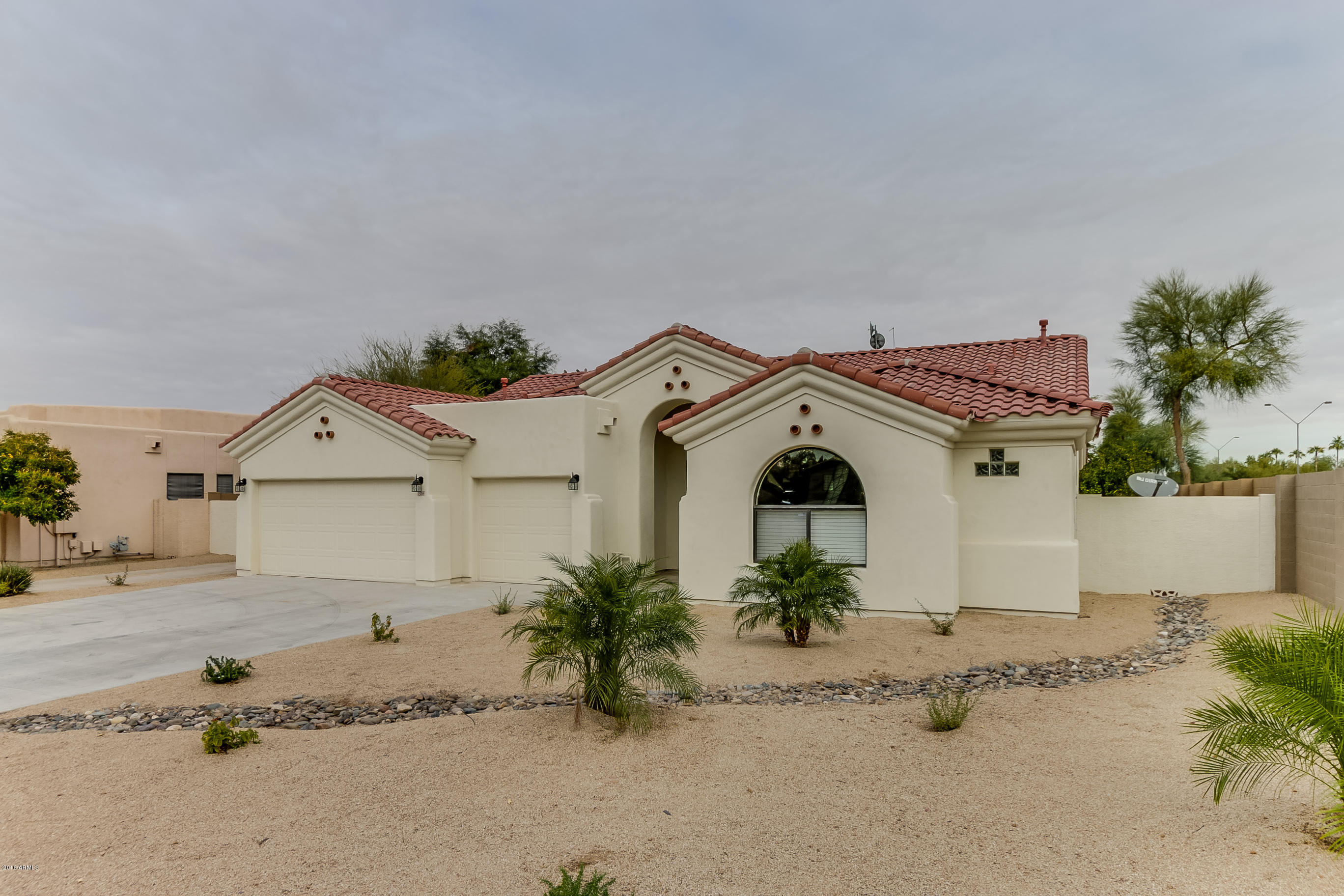 13116 West Granada Road Goodyear, AZ 85395 - Photo 4 of 70 Granada - 002