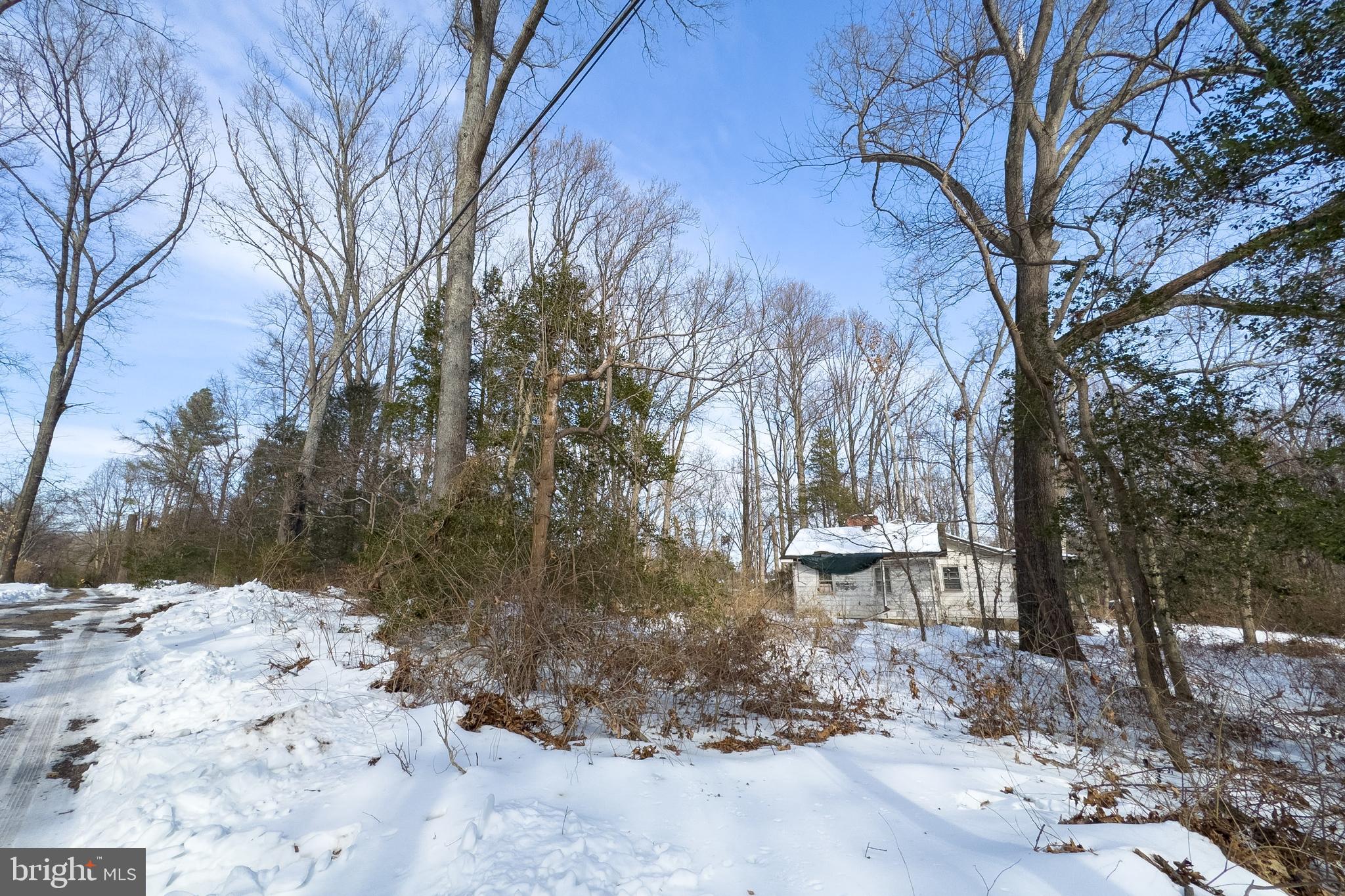 11523 Popes Head Road Fairfax, VA 22030 - Photo 5 of 7