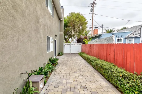 $4,800 | 24818 Woodward Avenue, Lomita, CA 90717