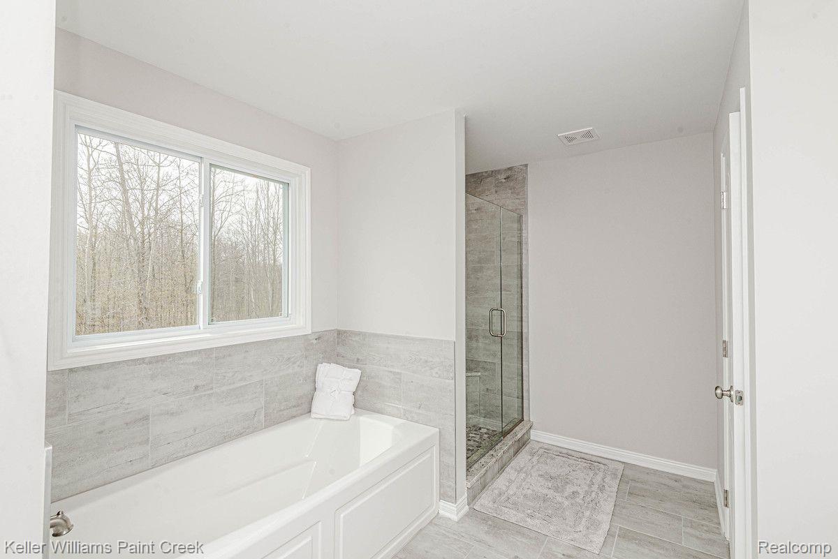 2204 Orpington Road Troy, MI 48083 - Photo 19 of 24 Gallery Image 19