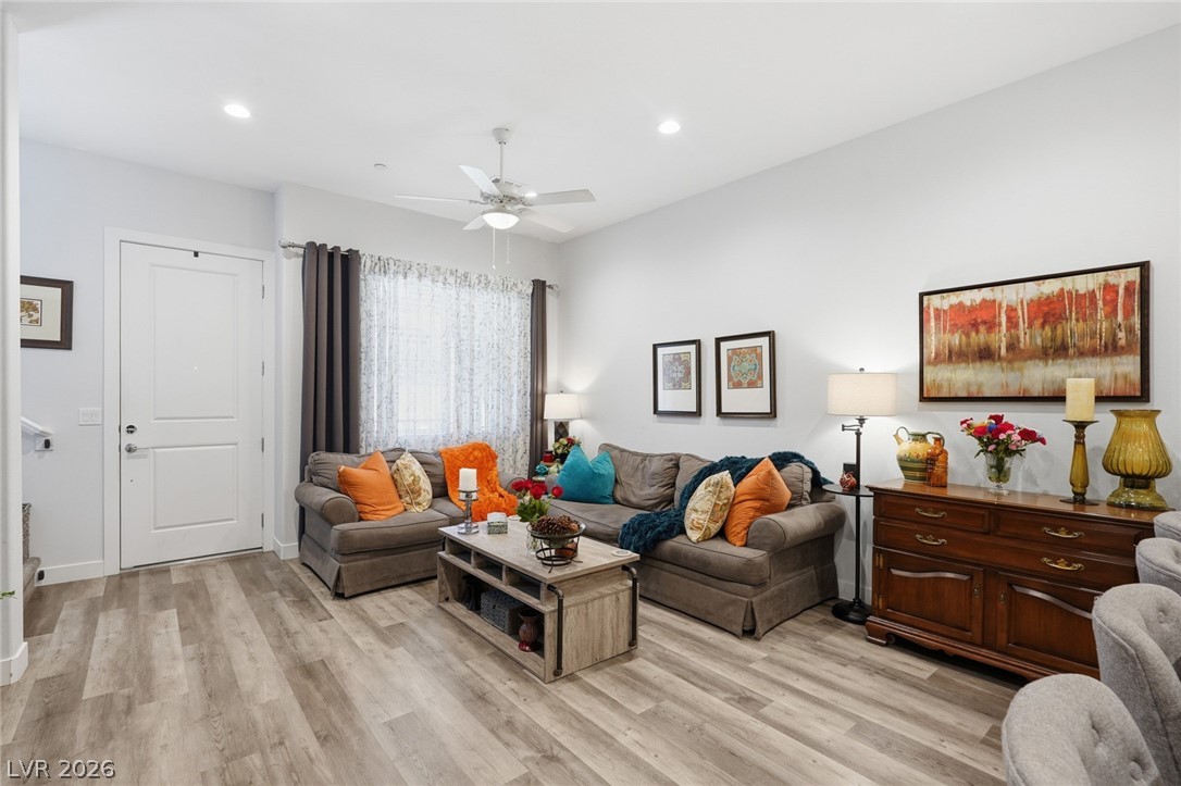 6439 Wide Sky Street Las Vegas, NV 89166 - Photo 5 of 44