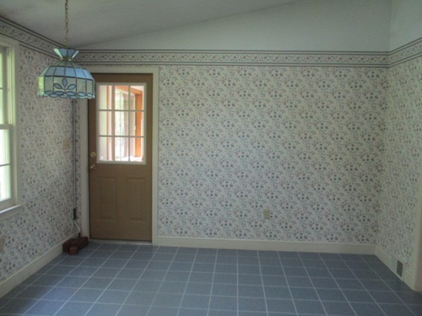 136 Northgate Road Northborough, MA 01532 - Photo 4 of 27 Gallery Image 4