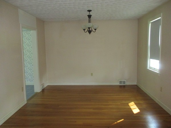 136 Northgate Road Northborough, MA 01532 - Photo 5 of 27 Gallery Image 5