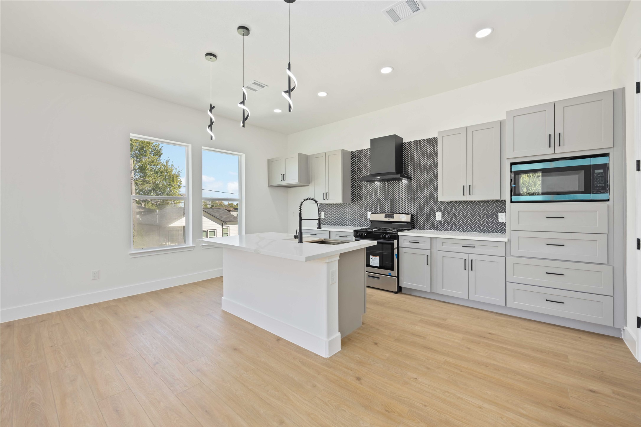 3022 Drew Street Houston, TX 77004 - Photo 13 of 30