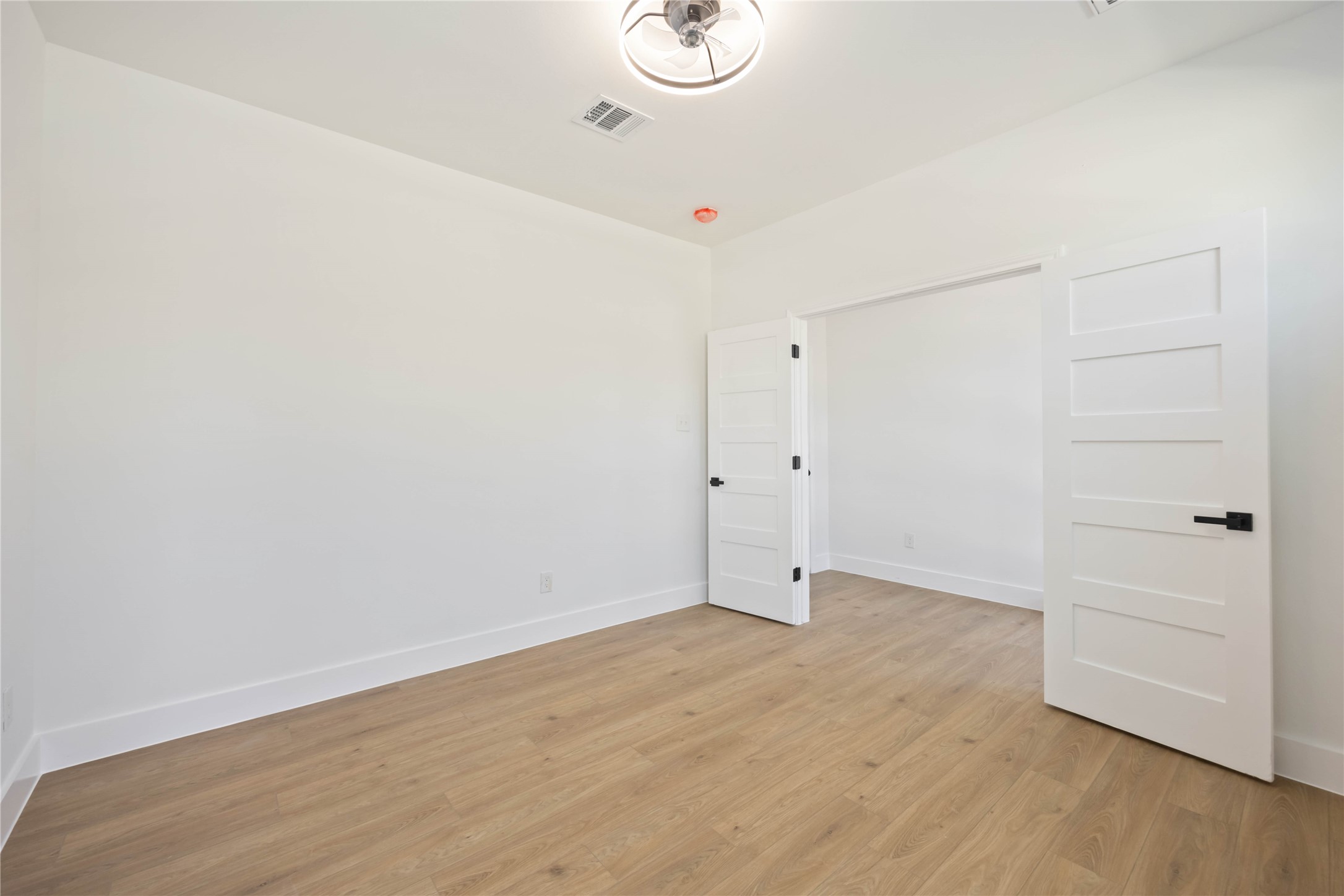 3022 Drew Street Houston, TX 77004 - Photo 6 of 30