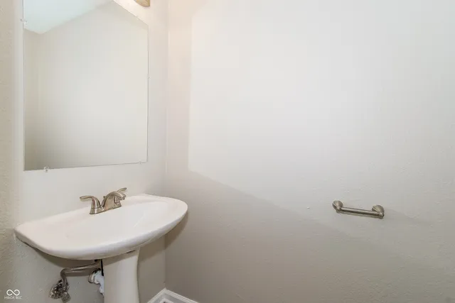 $1,705 | 4124 Orchard Valley Lane, Indianapolis, IN 46235