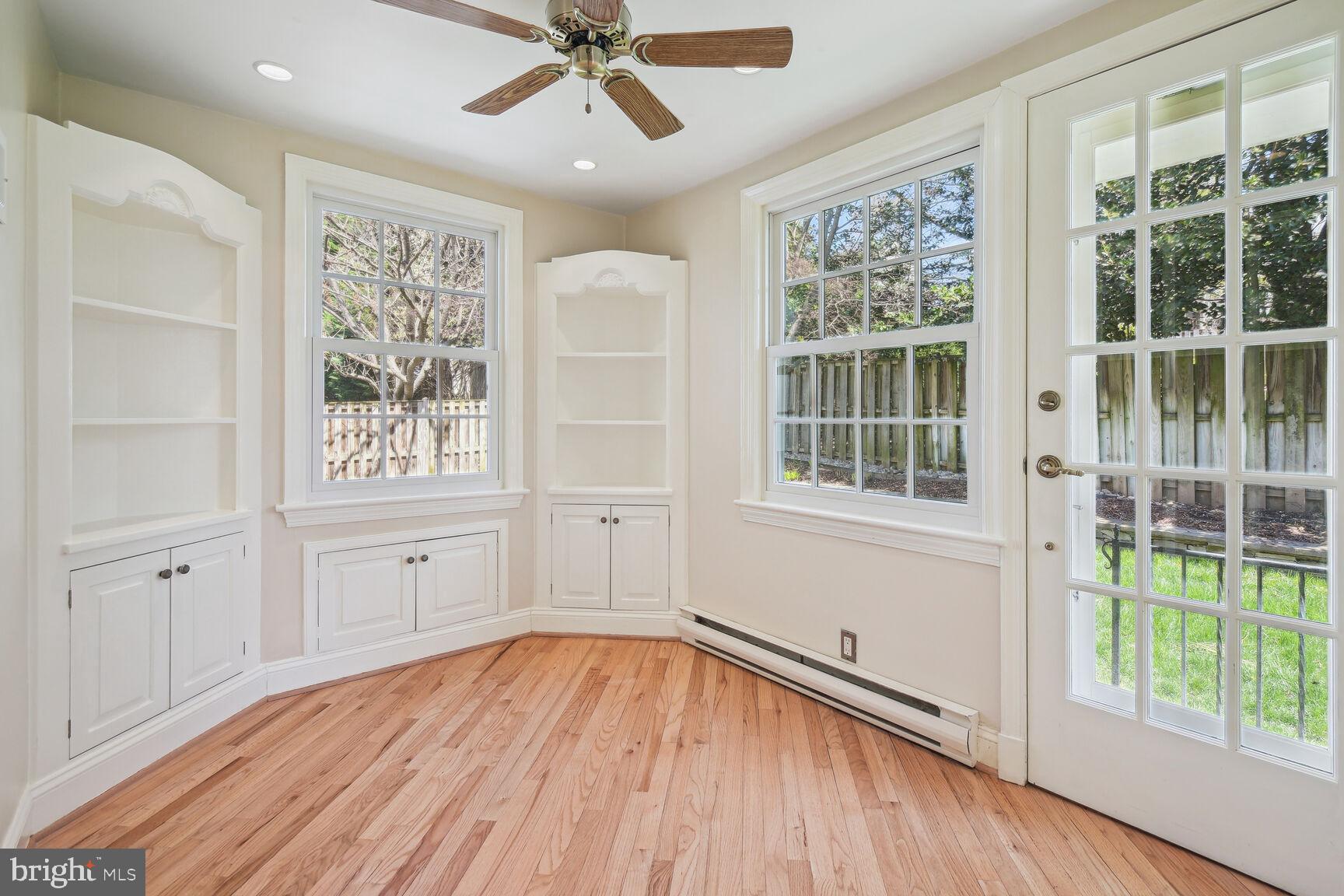 7501 Glendale Road Chevy Chase, MD 20815 - Photo 12 of 43 Breakfast area with corner cupboards