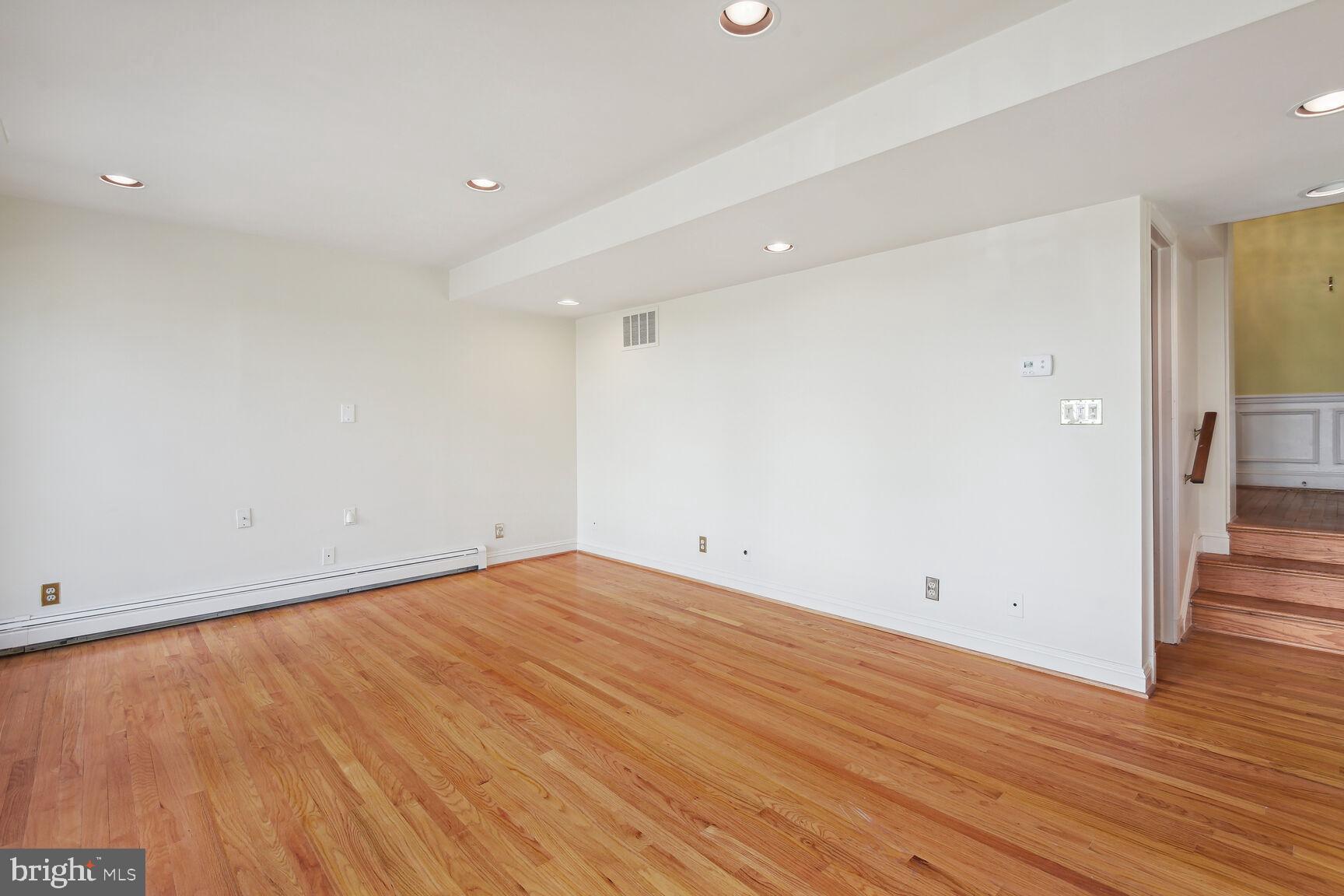 7501 Glendale Road Chevy Chase, MD 20815 - Photo 14 of 43 Family Room
