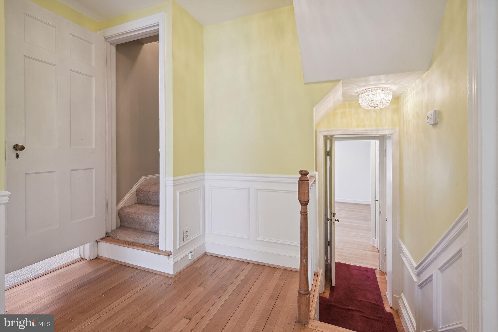 7501 Glendale Road Chevy Chase, MD 20815 - Photo 19 of 43 Upper Level Landing