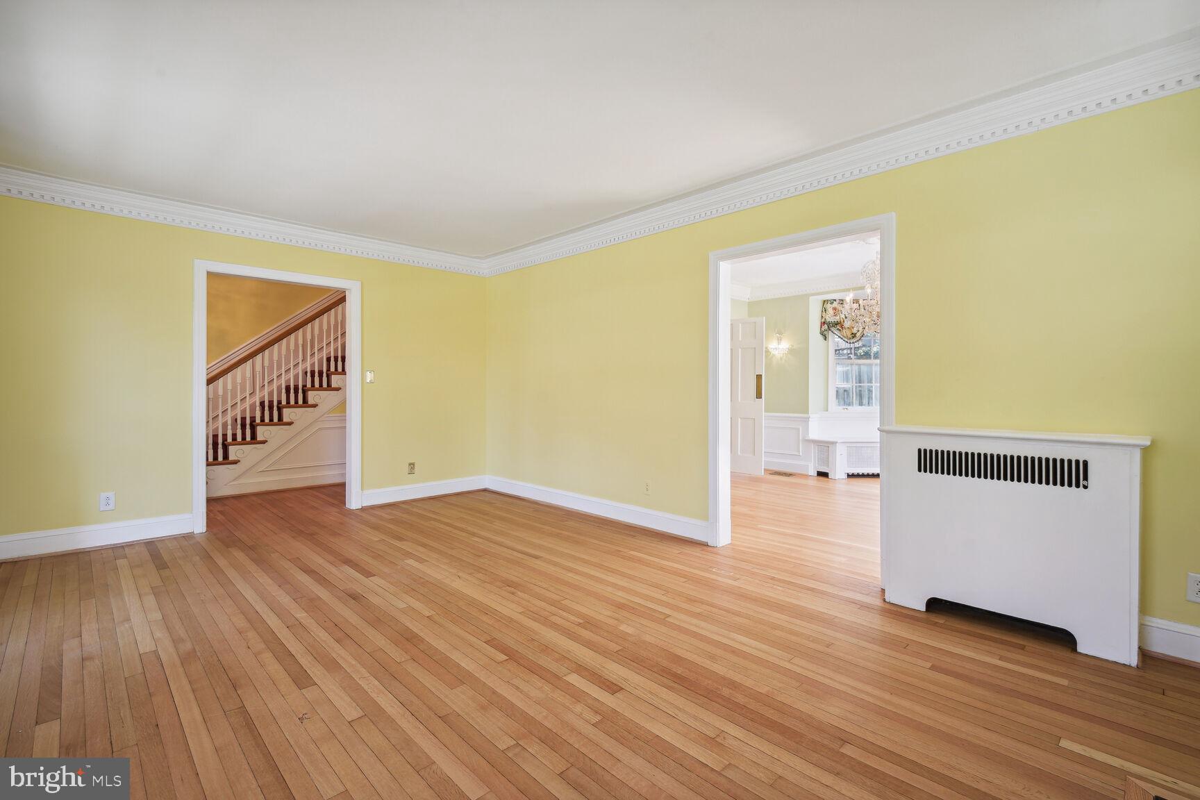 7501 Glendale Road Chevy Chase, MD 20815 - Photo 5 of 43 Living Room