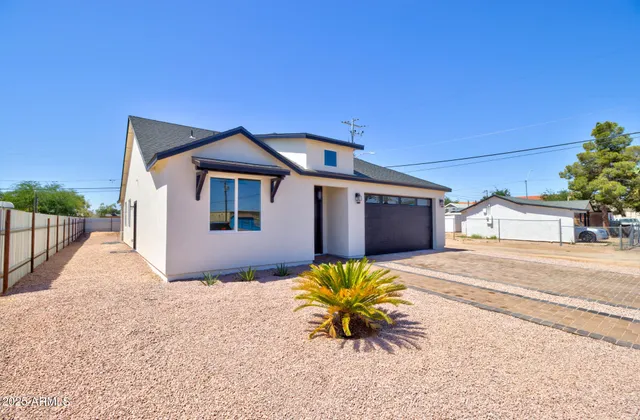 $323,900 | 461 West Lindbergh Avenue, Coolidge, AZ 85128