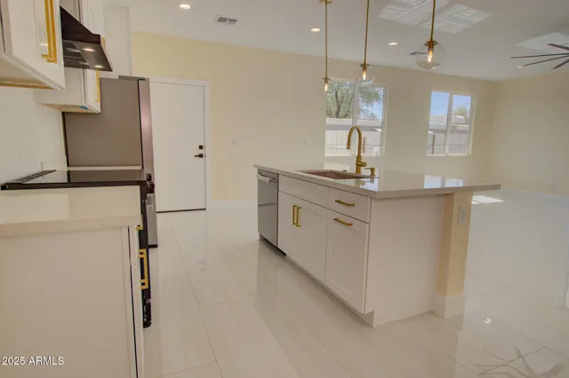 $323,900 | 461 West Lindbergh Avenue, Coolidge, AZ 85128