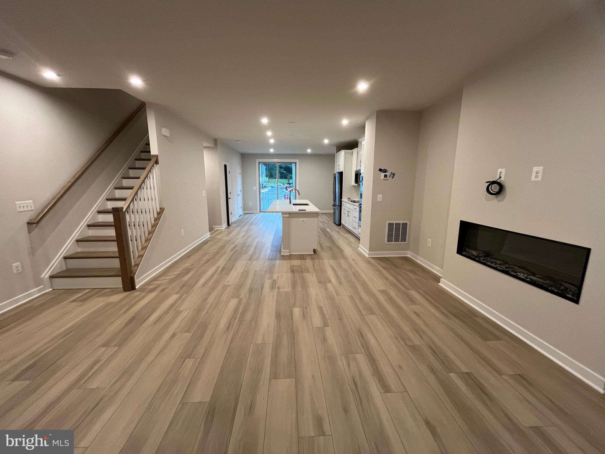 13670 Cobble Loop Woodbridge, VA 22193 - Photo 19 of 34