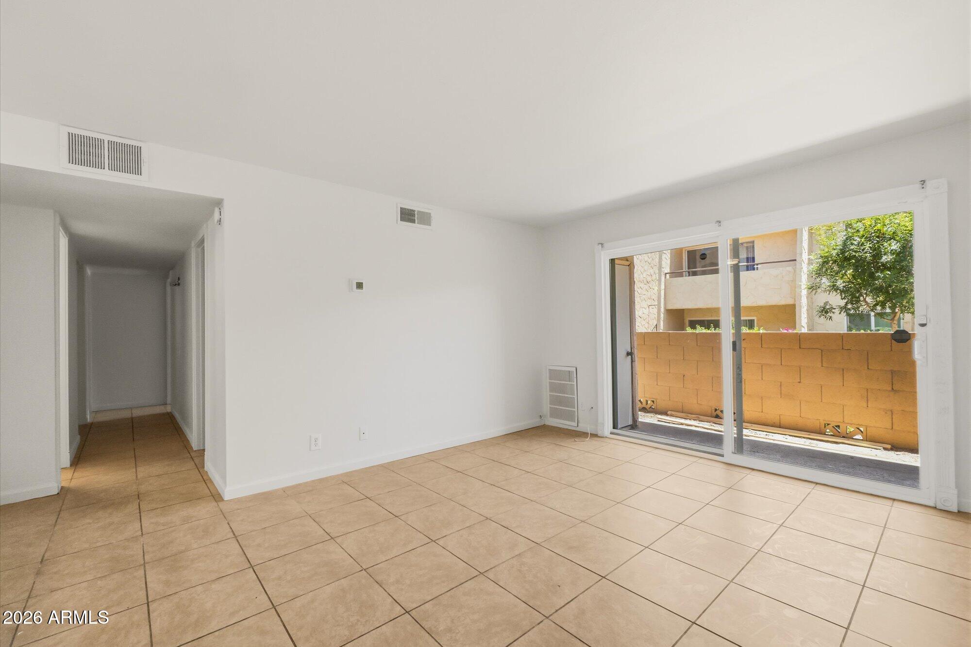 8055 East Thomas Road, Unit H101 Scottsdale, AZ 85251 - Photo 3 of 20 03-