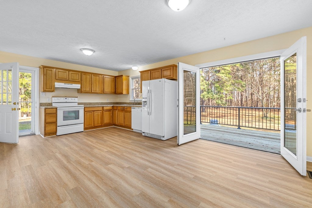 3242 Fletcher Chapel Road Kenbridge, VA 23944 - Photo 9 of 29 Gallery Image 9