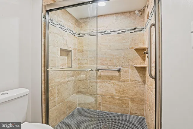 $5,400 | 13200 Caroline Court, Herndon, VA 20171