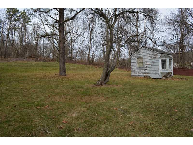 251 Thompsonville Road Canonsburg, PA 15317 - Photo 4 of 8 Exterior Back.