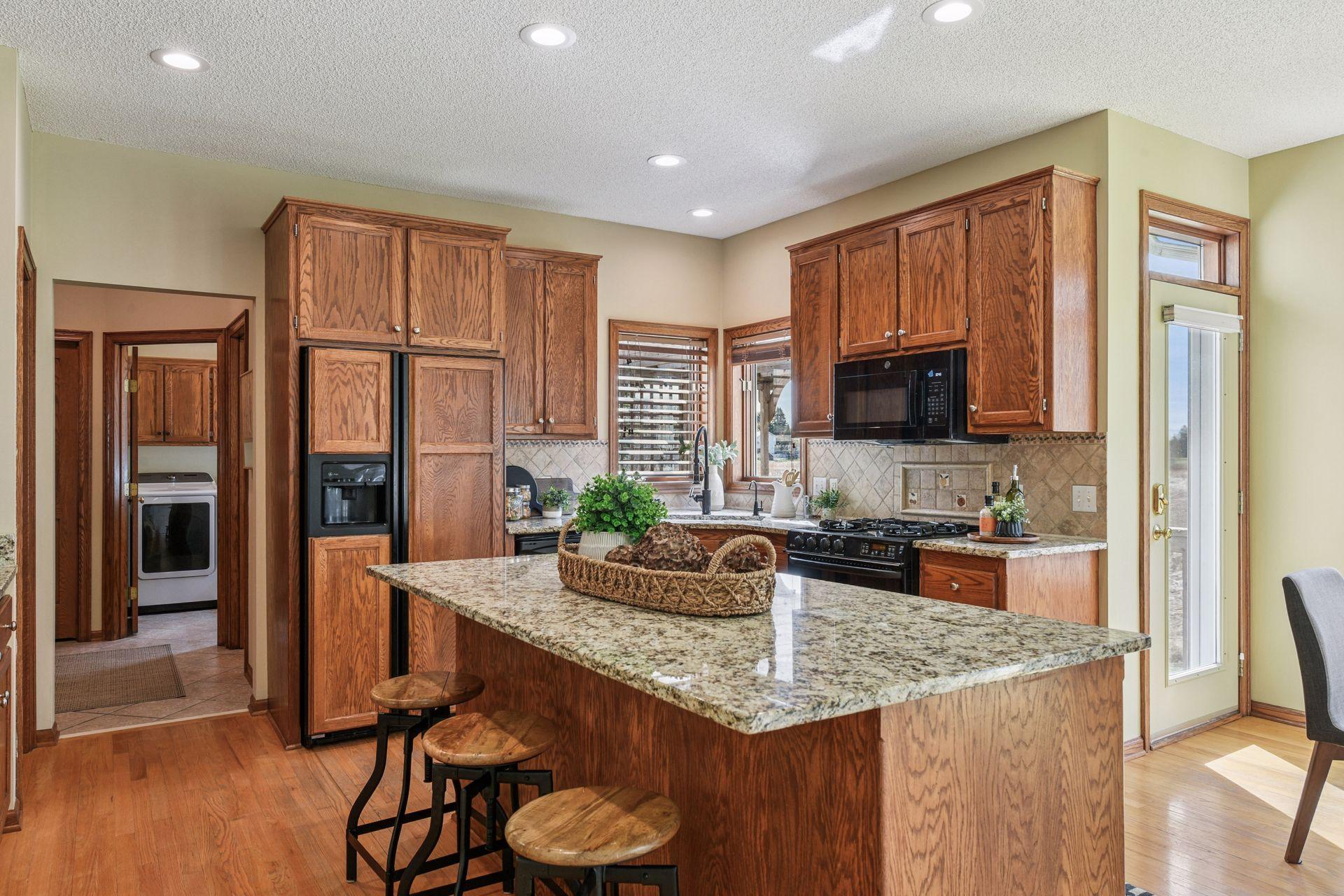 5755 Kramer Road Minnetrista, MN 55364 - Photo 10 of 44 Gallery Image 10
