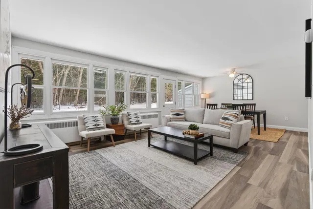 $399,000 | 234 Congress Circle, Topsham, ME 04086