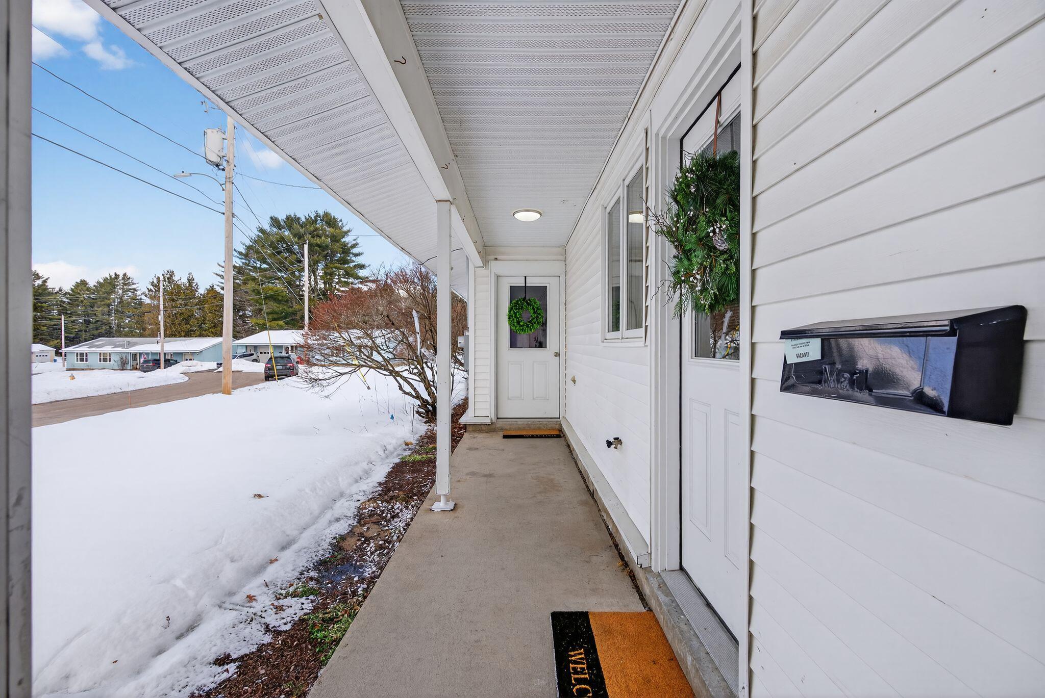 234 Congress Circle Topsham, ME 04086 - Photo 5 of 42 5_DSC02358