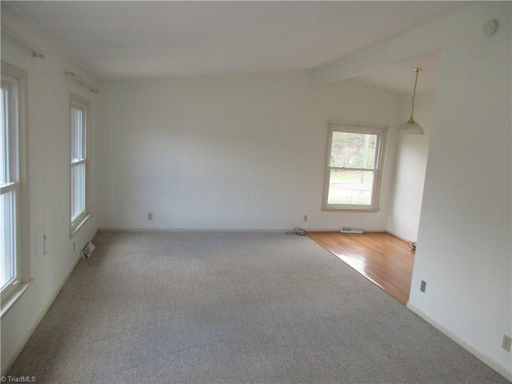 240 Pilotview Loop Madison, NC 27025 - Photo 4 of 17 Gallery Image 4
