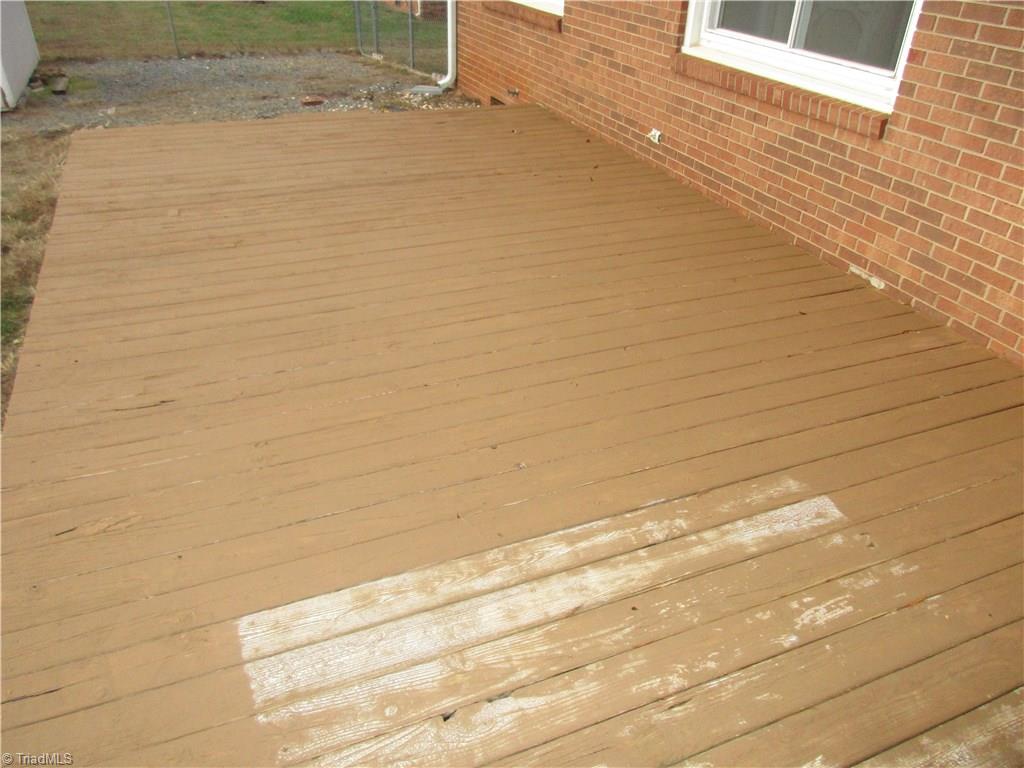 240 Pilotview Loop Madison, NC 27025 - Photo 6 of 17 Gallery Image 6