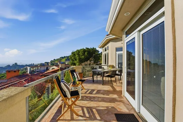 $2,100,000 | 6357 Fairlane Drive, Oakland, CA 94611