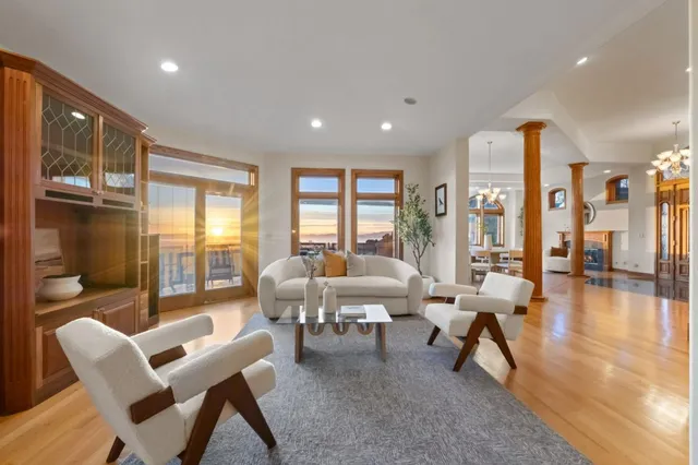 $2,100,000 | 6357 Fairlane Drive, Oakland, CA 94611