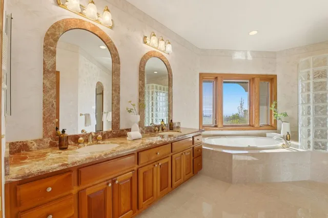 $2,100,000 | 6357 Fairlane Drive, Oakland, CA 94611