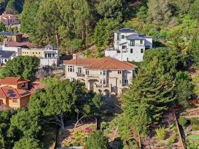 $2,100,000 | 6357 Fairlane Drive, Oakland, CA 94611