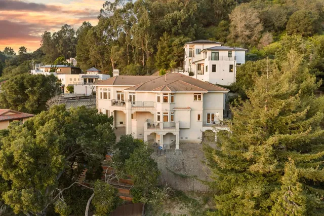 $2,100,000 | 6357 Fairlane Drive, Oakland, CA 94611