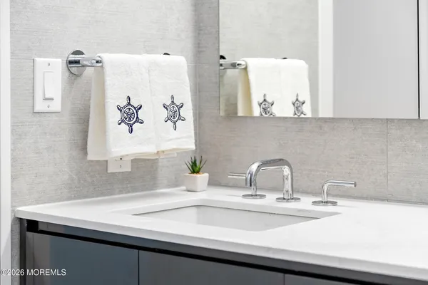 a close view of sink and tap