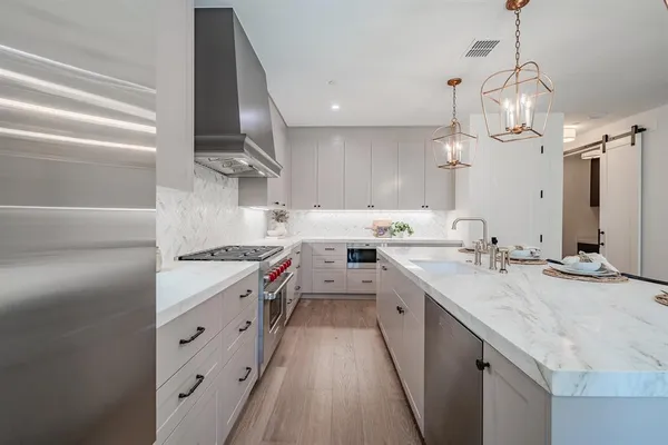 $10,500 | 4128 University Boulevard, Unit 2, University Park, TX 75205