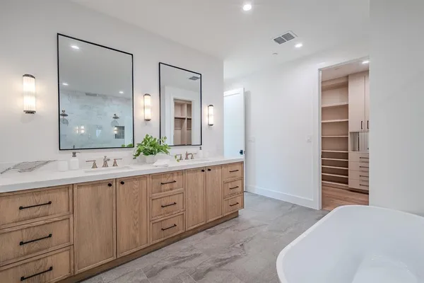 $10,500 | 4128 University Boulevard, Unit 2, University Park, TX 75205