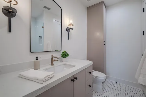 $10,500 | 4128 University Boulevard, Unit 2, University Park, TX 75205