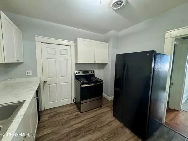 $2,600 | 2750 Downing Street, Jacksonville, FL 32205
