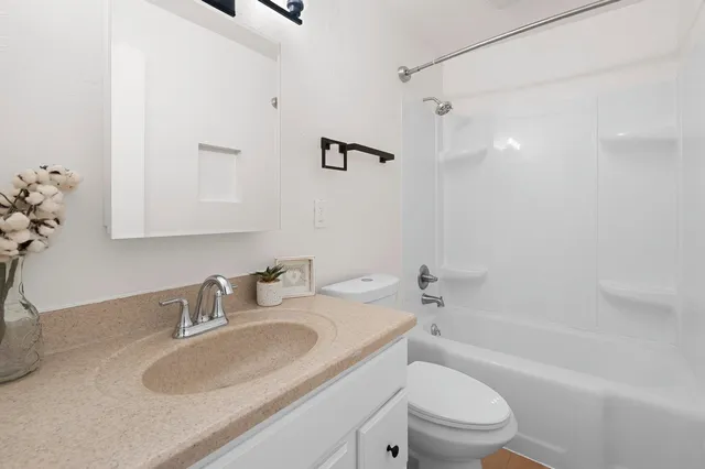 $179,900 | 1338 Berner Street, Green Bay, WI 54302