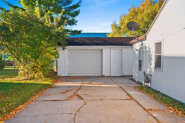 $179,900 | 1338 Berner Street, Green Bay, WI 54302