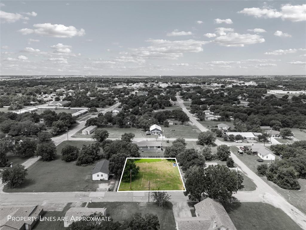 Tbd Pullen Street McGregor, TX 76657 - Photo 1 of 11