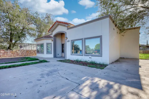 $295,000 | 10728 Regina Drive, Socorro, TX 79927