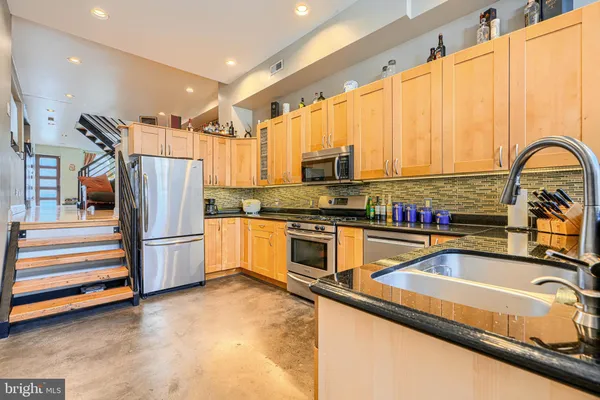 $2,595 | 542 East Clement Street, Baltimore, MD 21230