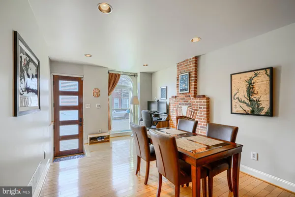 $2,595 | 542 East Clement Street, Baltimore, MD 21230