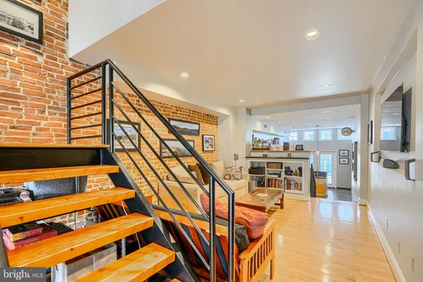 $2,595 | 542 East Clement Street, Baltimore, MD 21230