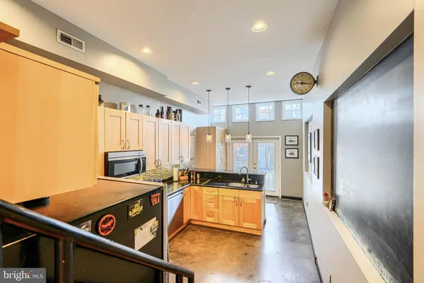 $2,595 | 542 East Clement Street, Baltimore, MD 21230