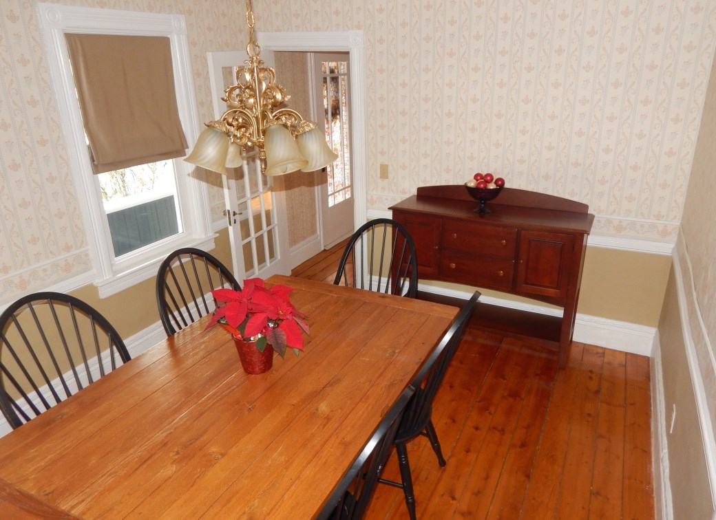 356 Old River Road Lincoln, RI 02838 - Photo 12 of 25 Gallery Image 12