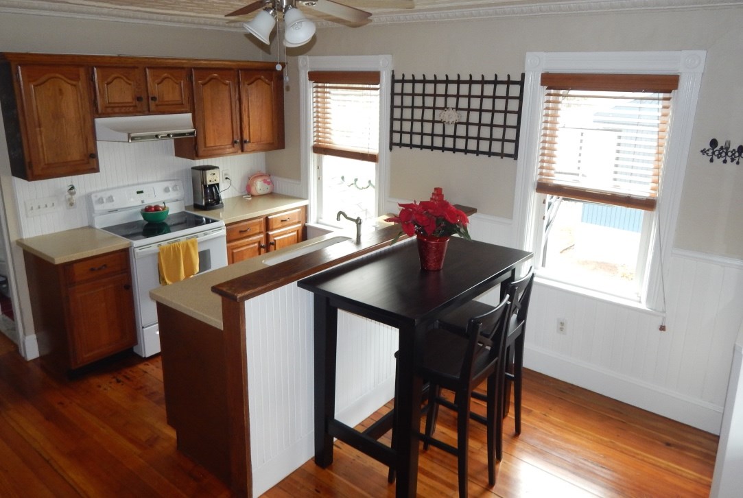 356 Old River Road Lincoln, RI 02838 - Photo 13 of 25 Gallery Image 13