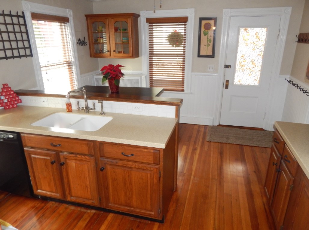 356 Old River Road Lincoln, RI 02838 - Photo 16 of 25 Gallery Image 16
