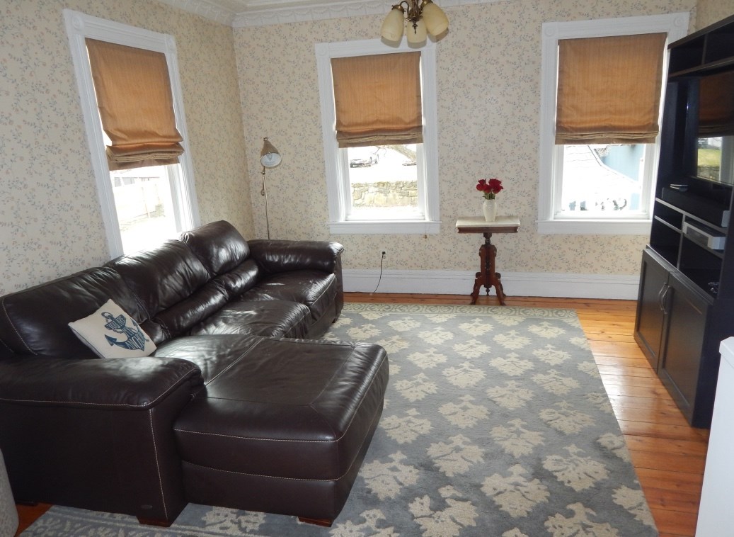 356 Old River Road Lincoln, RI 02838 - Photo 18 of 25 Gallery Image 18